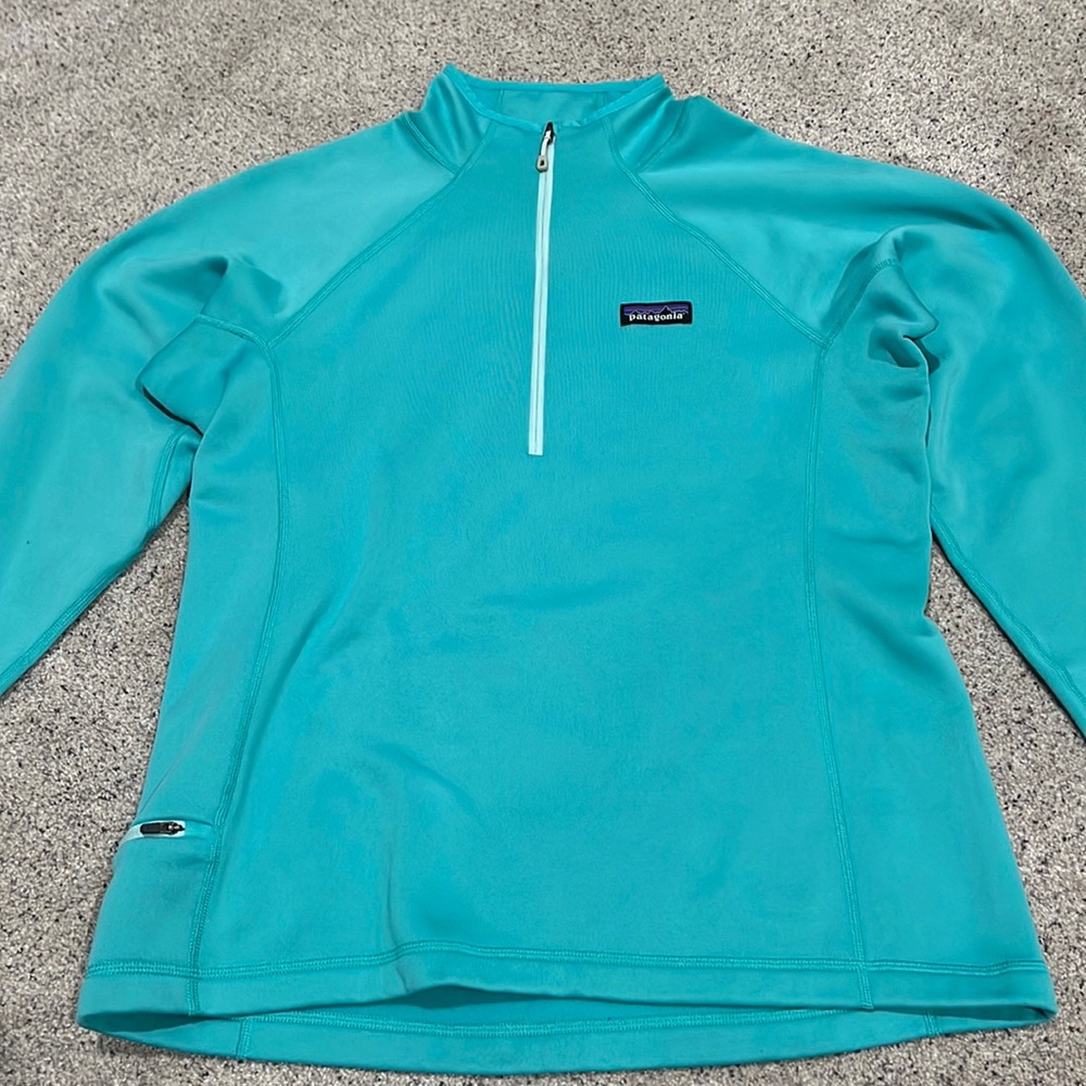 womens patagonia 1/4 zip